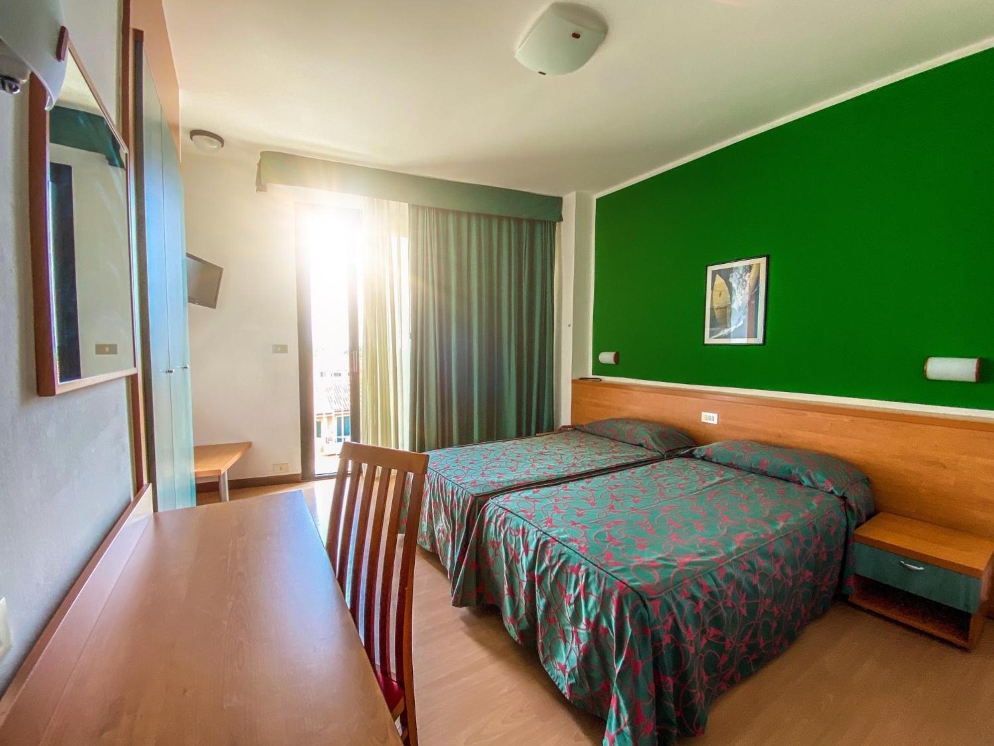 Hotel Fenix Кавалліно-Трепорті Екстер'єр фото